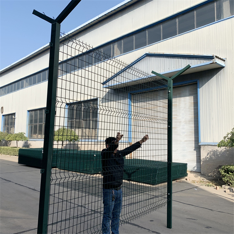 機場防護(hù)網(wǎng) 機場圍欄網(wǎng)廠家 圍界網(wǎng)價格